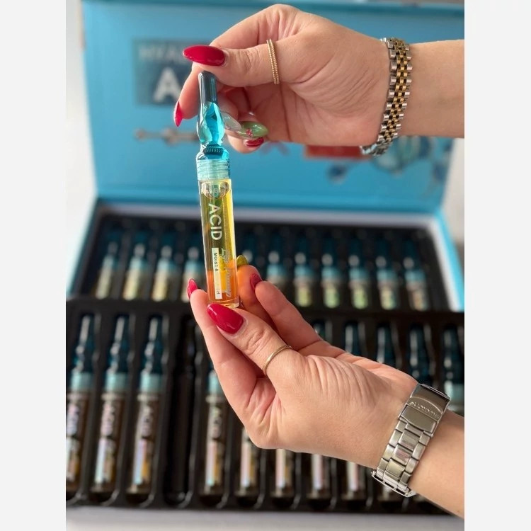 حجم دهنده لب هیالورونیک اسید
