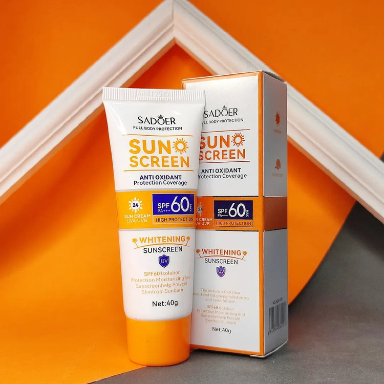 ضد آفتاب پر قدرت سادور به همراه انتی اکسیدان بالا (جوانساز)spf 60