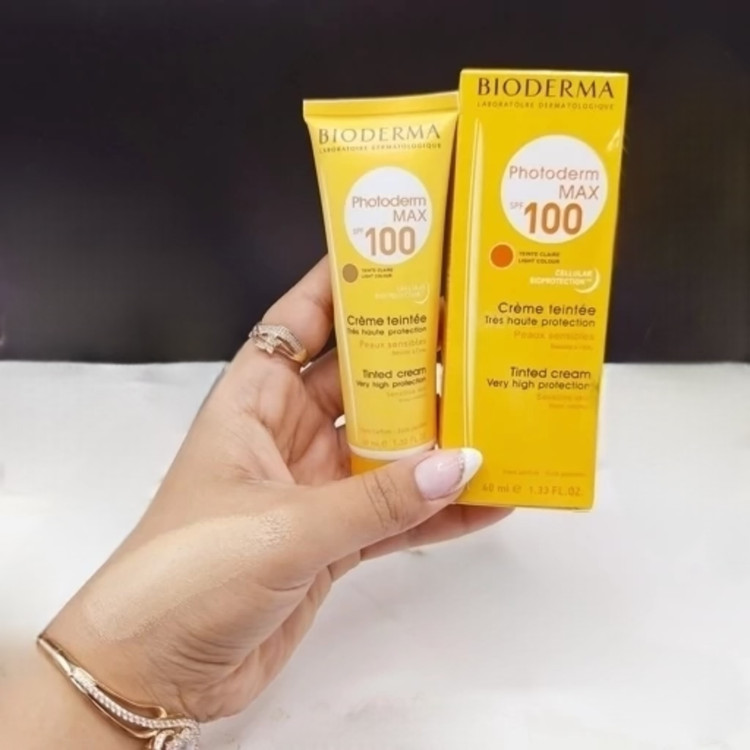 ضدآفتاب رنگی( بژ روشن) مدل فتودرم مکس spf 100 فرانسوی 🧡