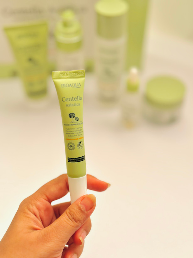 پک ضدجوش و کوچک کننده منافذ باز پوست گیاه سنتلا ☘️
